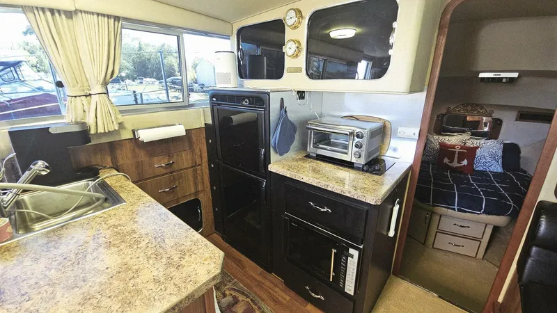 Slide: The Image of Chris-Craft 381 Catalina 1986 - 5870801