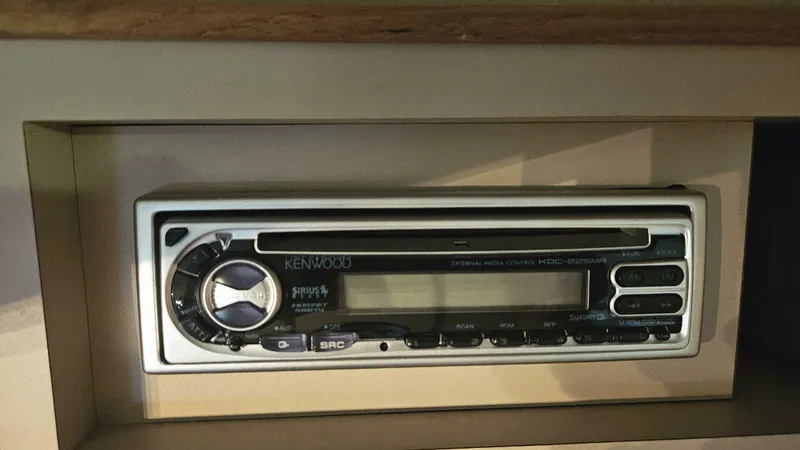 Slide: The Image of Chris-Craft 381 Catalina 1986 - 5870795