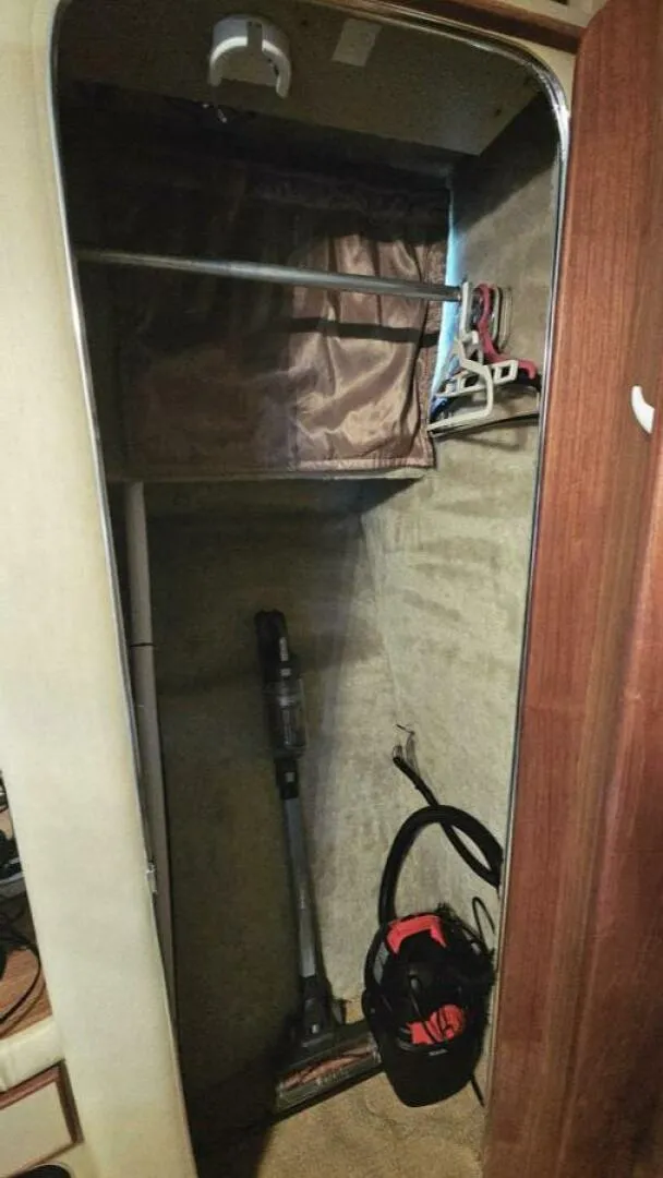 Slide: The Image of Chris-Craft 381 Catalina 1986 - 5870796