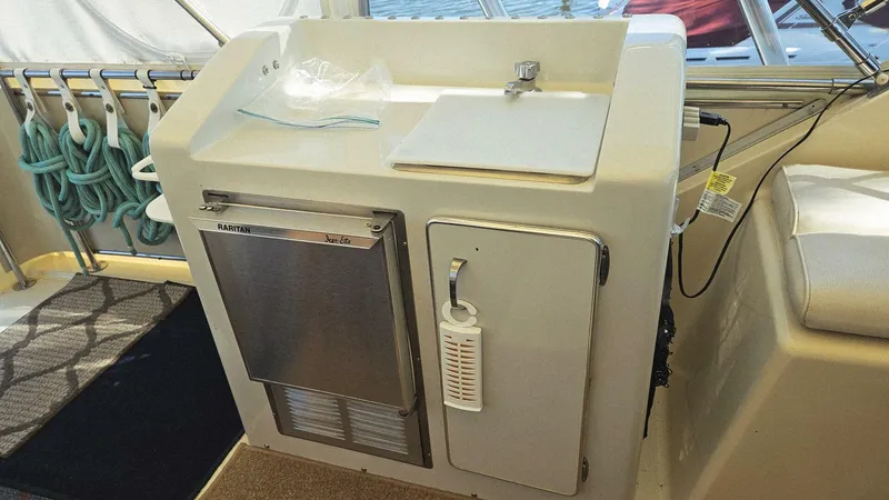 Slide: The Image of Chris-Craft 381 Catalina 1986 - 5870807