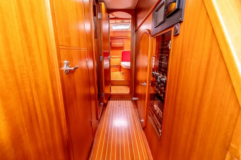 Slide: The Image of Farr 60 Pilothouse 1997 - 5487775