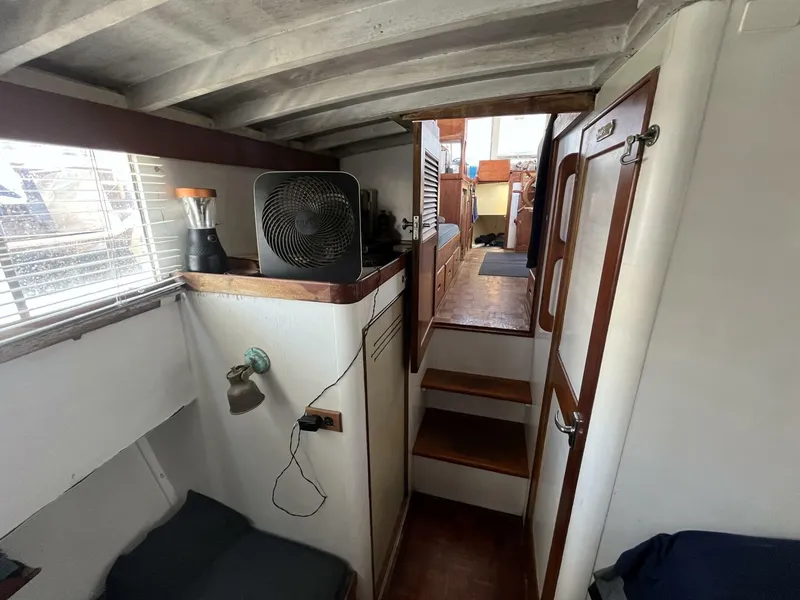 Slide: The Image of Grand Banks 36 1970 - 5487827