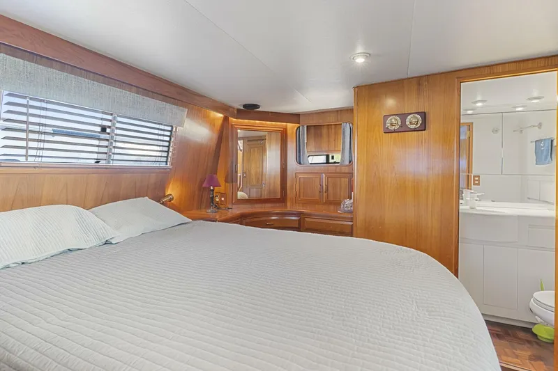 Slide: The Image of Ocean Alexander 44 1993 - 5488227