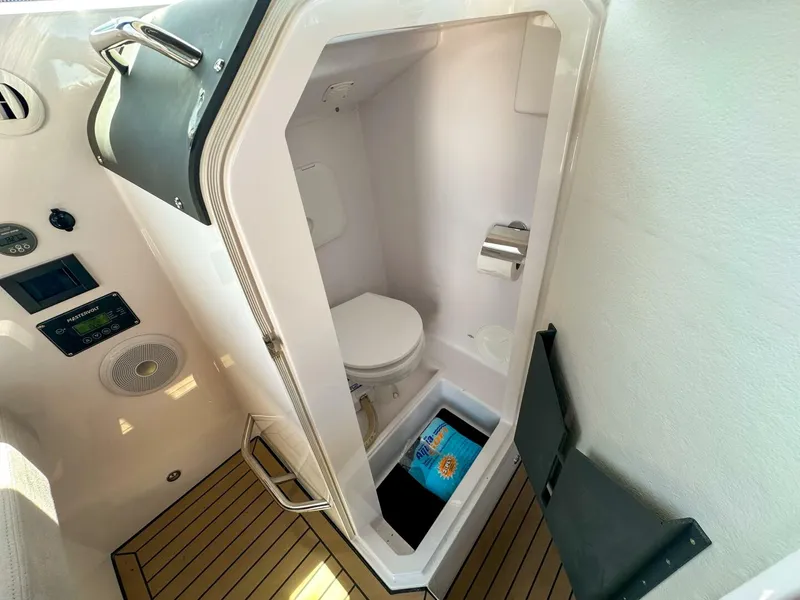 Slide: The Image of XO Boats EXPLR 10S Plus 2024 - 5488363