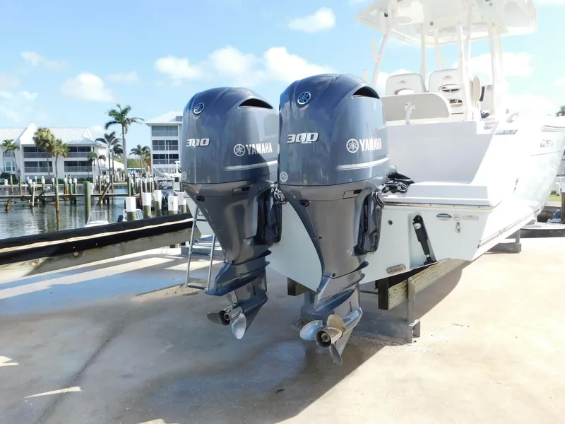 Slide: The Image of Cobia CENTER CONSOLE 2015 - 5488485