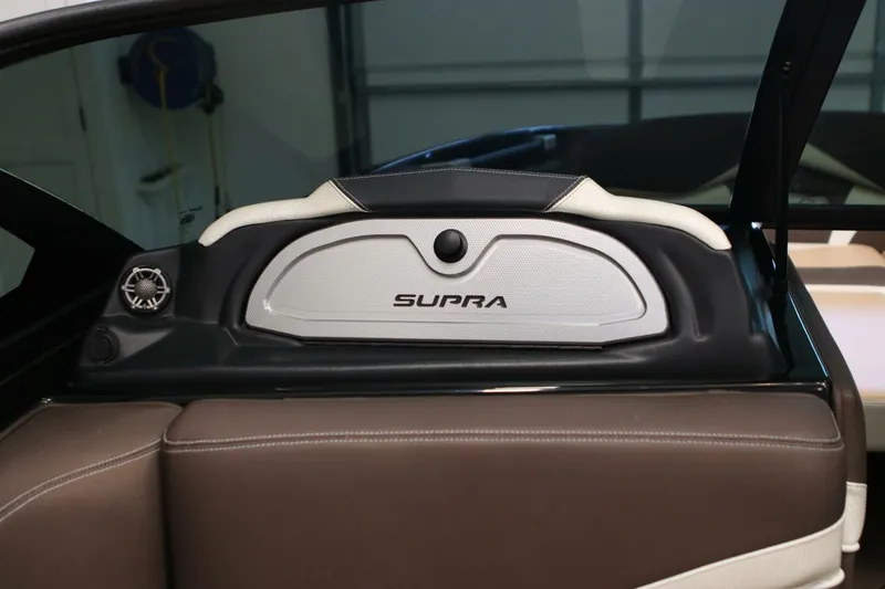 Slide: The Image of Supra SR 2018 - 5596445