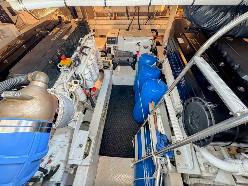 Slide: The Image of Cruisers 540 Express 2005 - 5488635