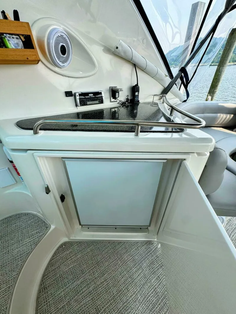 Slide: The Image of Cruisers Yachts 540 Express 2005 - 5488612