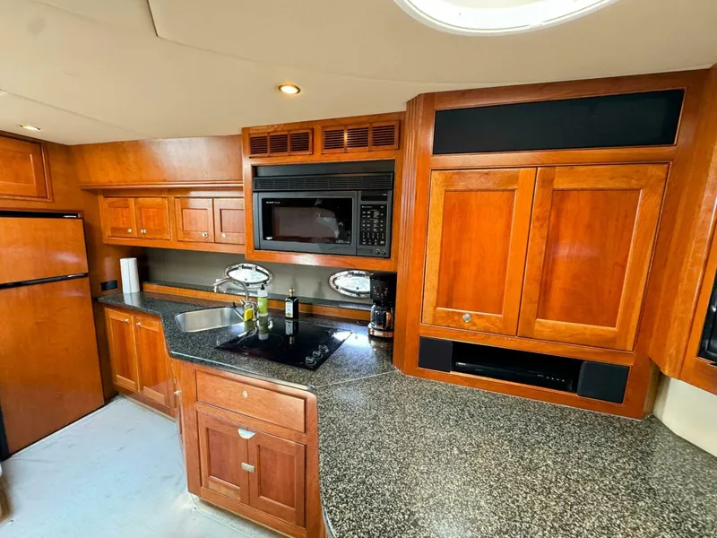 Slide: The Image of Cruisers Yachts 540 Express 2005 - 5488619