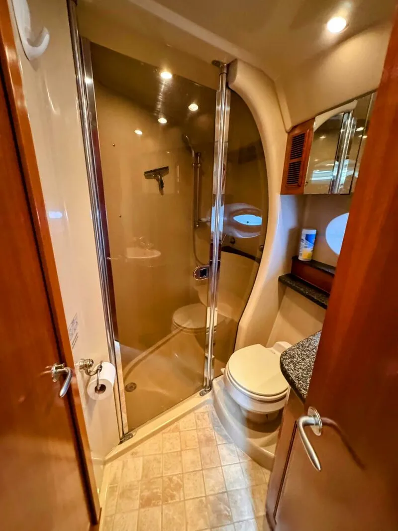 Slide: The Image of Cruisers Yachts 540 Express 2005 - 5488626