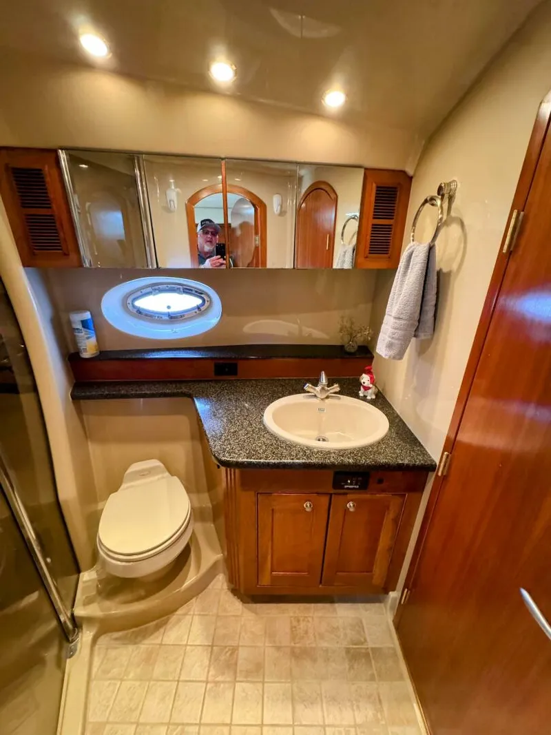 Slide: The Image of Cruisers Yachts 540 Express 2005 - 5488627