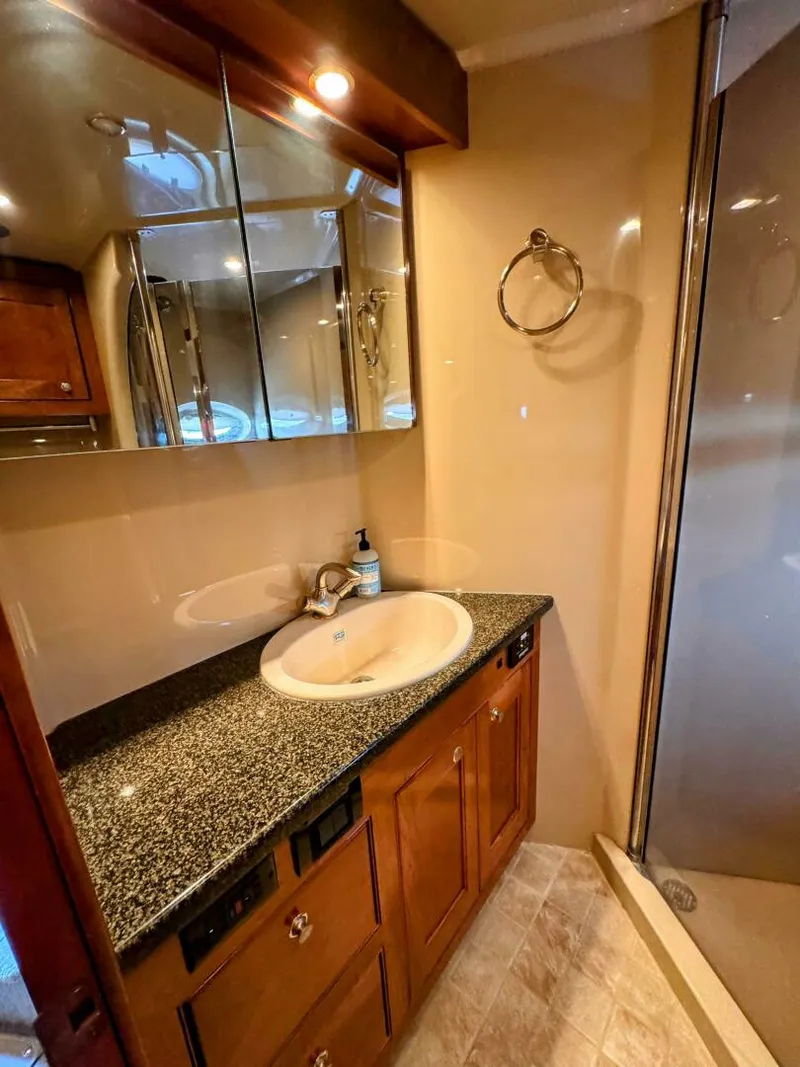 Slide: The Image of Cruisers Yachts 540 Express 2005 - 5488631