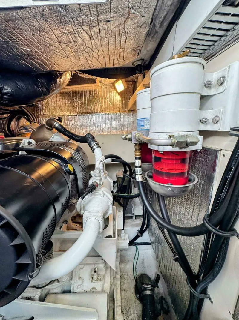 Slide: The Image of Cruisers Yachts 540 Express 2005 - 5488645