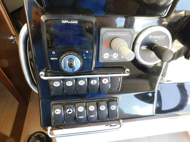 Slide: The Image of Jeanneau 34 2021 - 5488797