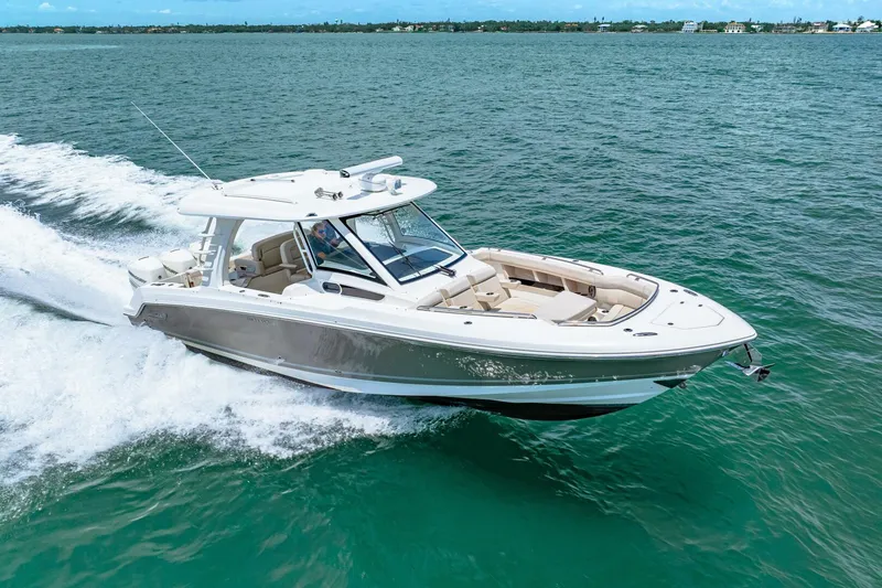 Slide: The Image of Boston Whaler 350 Realm 2019 - 5488983