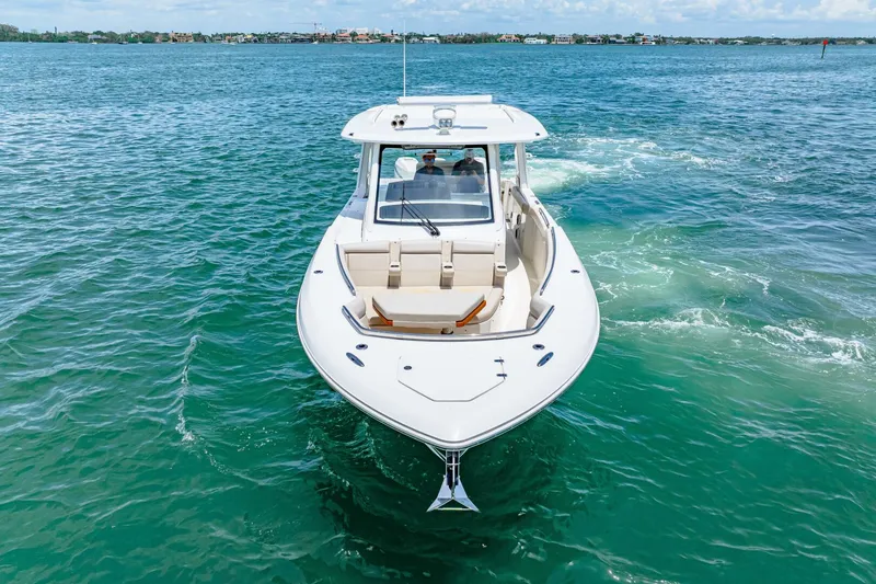 Slide: The Image of Boston Whaler 350 Realm 2019 - 5488916