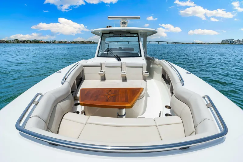 Slide: The Image of Boston Whaler 350 Realm 2019 - 5489011