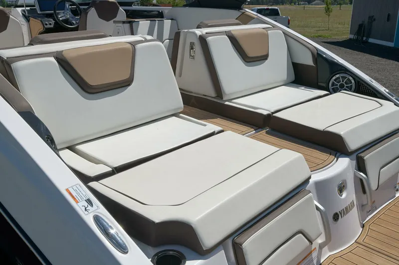 Slide: The Image of Yamaha 252S 2023 - 5524731