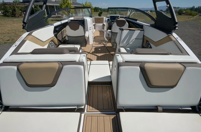 Slide: The Image of Yamaha 252S 2023 - 5524813