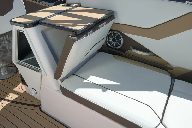 Slide: The Image of Yamaha 252S 2023 - 5524822