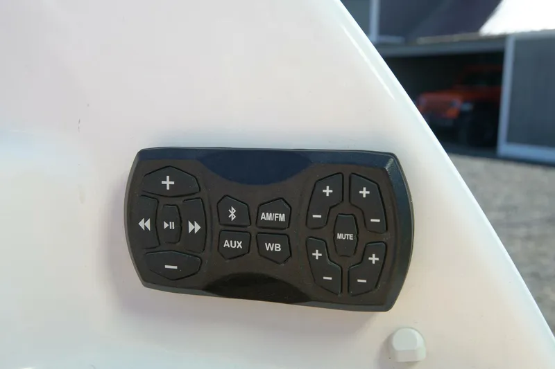 Slide: The Image of Yamaha 252S 2023 - 5524866