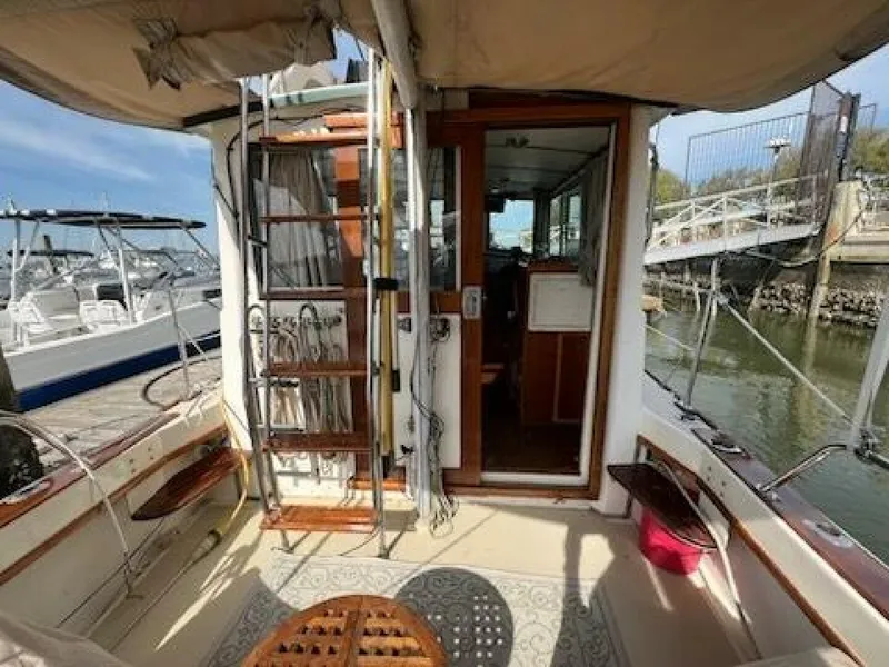 Slide: The Image of Cape Dory 28 Flybridge 1990 - 5489268