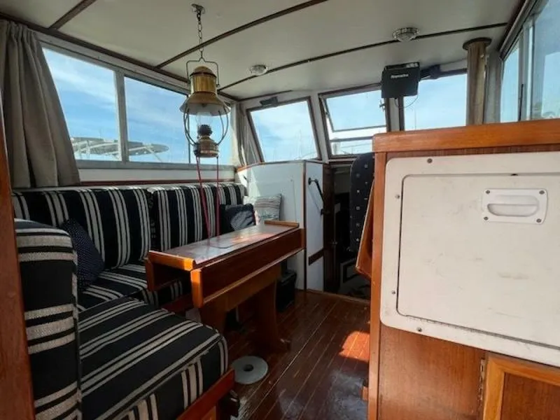 Slide: The Image of Cape Dory 28 Flybridge 1990 - 5489269