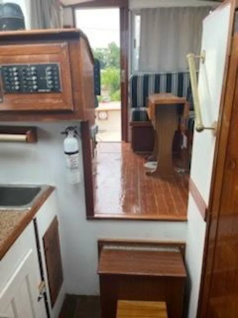 Slide: The Image of Cape Dory 28 Flybridge 1990 - 5489286