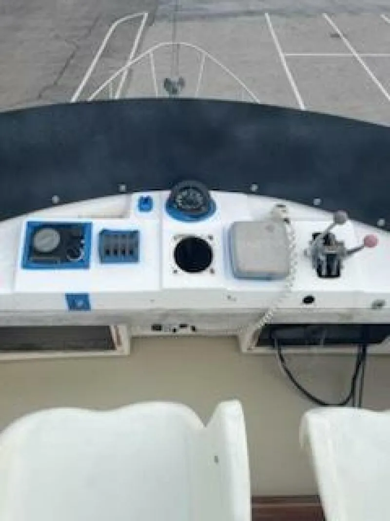 Slide: The Image of Cape Dory 28 Flybridge 1990 - 5489252