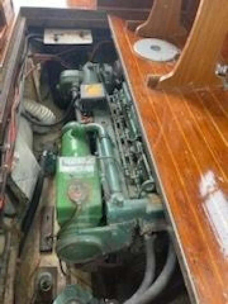 Slide: The Image of Cape Dory 28 Flybridge 1990 - 5489260