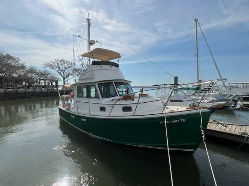 Slide: The Image of Cape Dory 28 Flybridge 1990 - 5489265