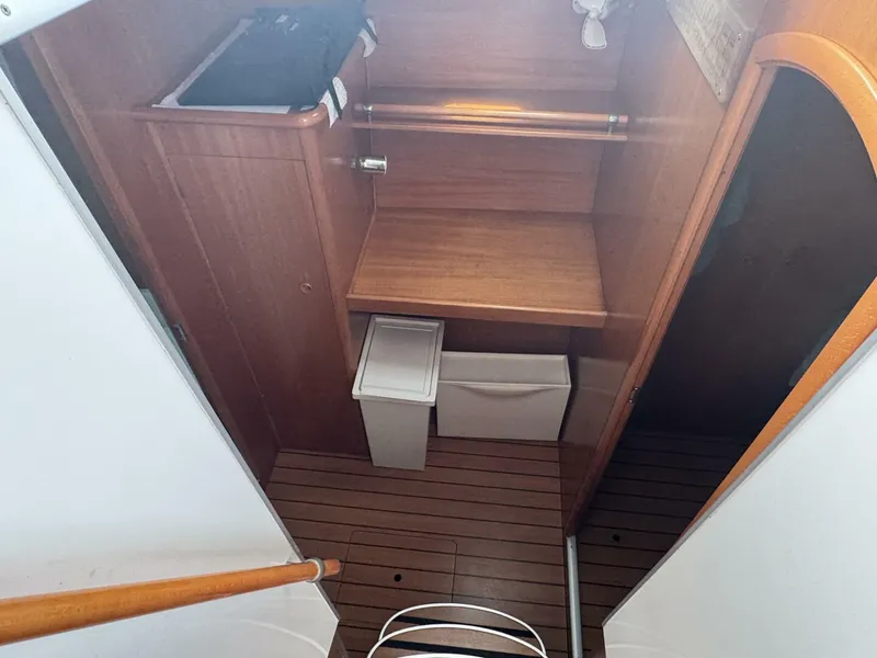 Slide: The Image of Lagoon 380 2000 - 5489738