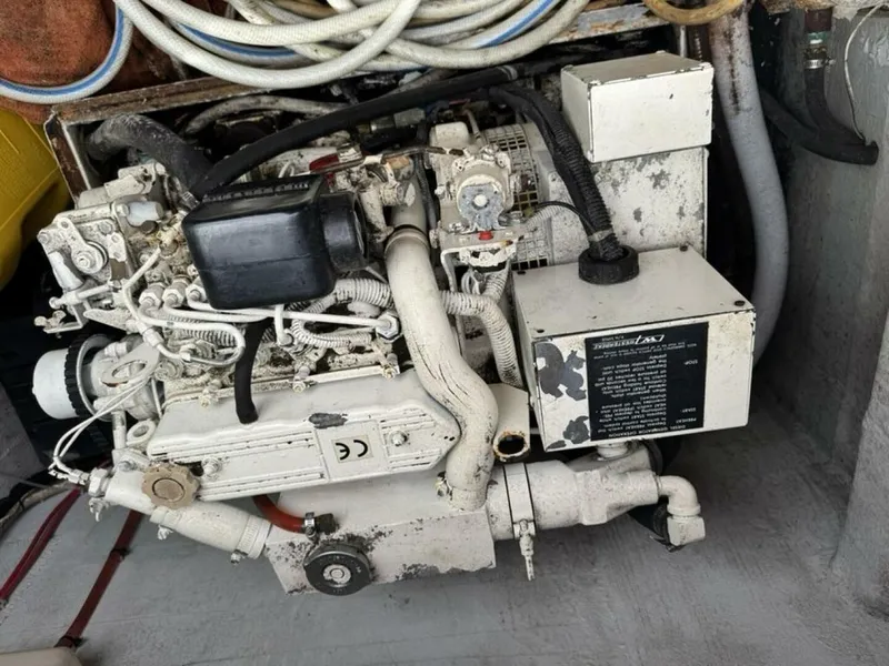 Slide: The Image of Westerbeke Generator 623 hrs
 - 5489780