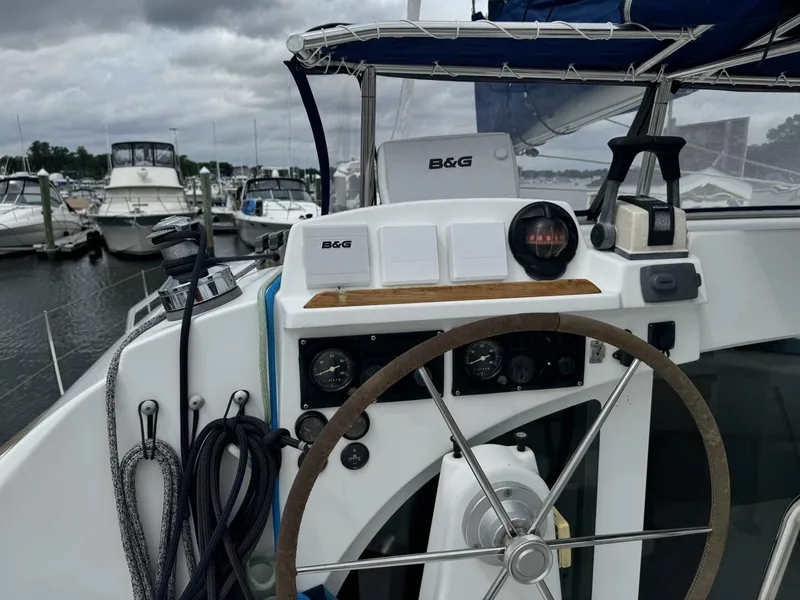 Slide: The Image of Lagoon 380 2000 - 5489718