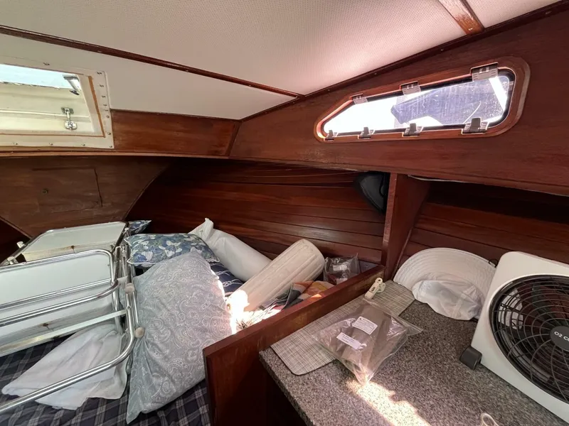 Slide: The Image of Uniflite 28' Salty Dog 1976 - 5489907