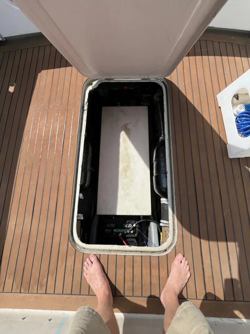 Slide: The Image of Uniflite 28' Salty Dog 1976 - 5489921