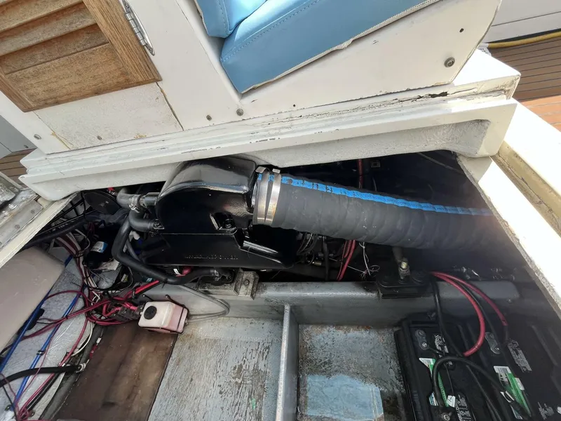 Slide: The Image of Uniflite 28' Salty Dog 1976 - 5489924