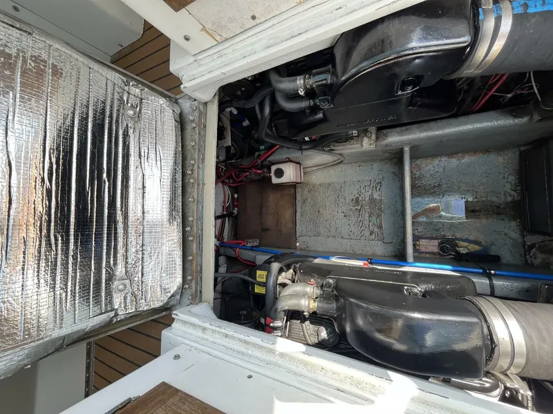 Slide: The Image of Uniflite 28' Salty Dog 1976 - 5489926