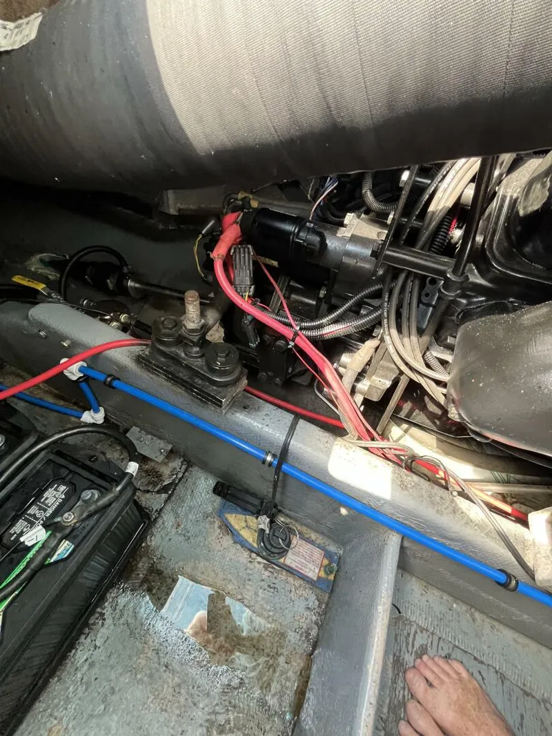 Slide: The Image of Uniflite 28' Salty Dog 1976 - 5489937