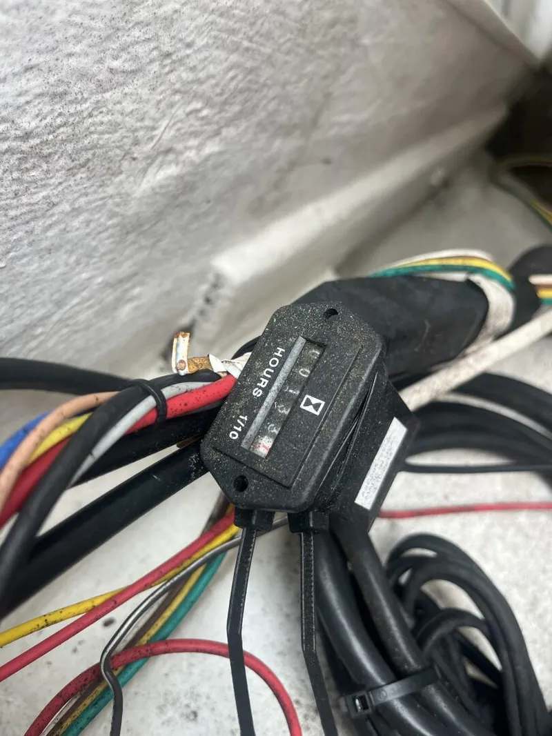 Slide: The Image of Uniflite 28' Salty Dog 1976 - 5489941