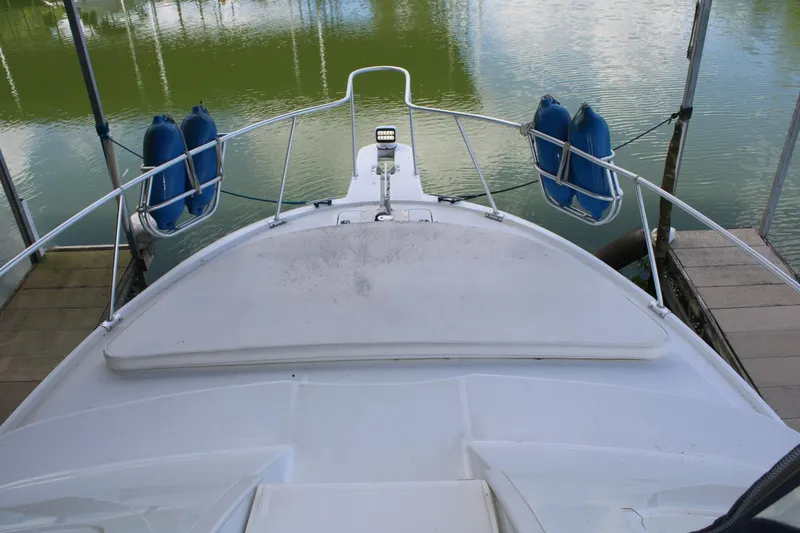 Slide: The Image of 34 ft Mainship - Forward Deck with Sunpad - 5490384