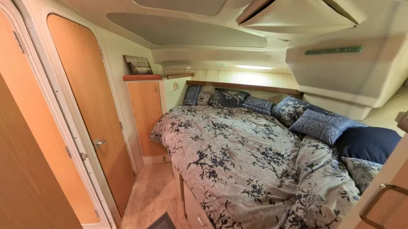 Slide: The Image of 34 ft Mainship - Forward Berth - 5490393