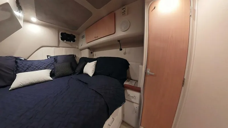 Slide: The Image of 34 ft Mainship - Aft Cabin Entrance - 5490398