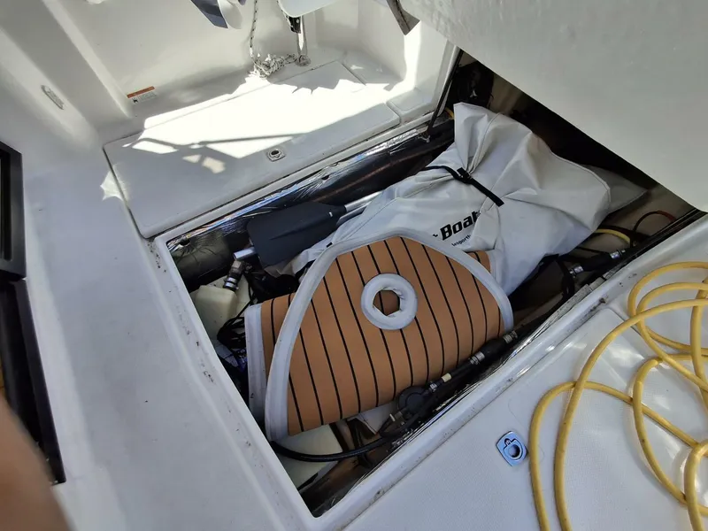 Slide: The Image of Cutwater 24C 2017 - 5490332