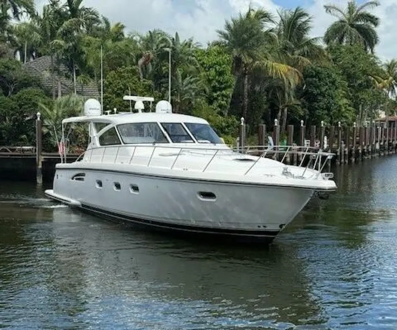 Slide: The Image of Tiara 5200 Express 2000 - 5490379