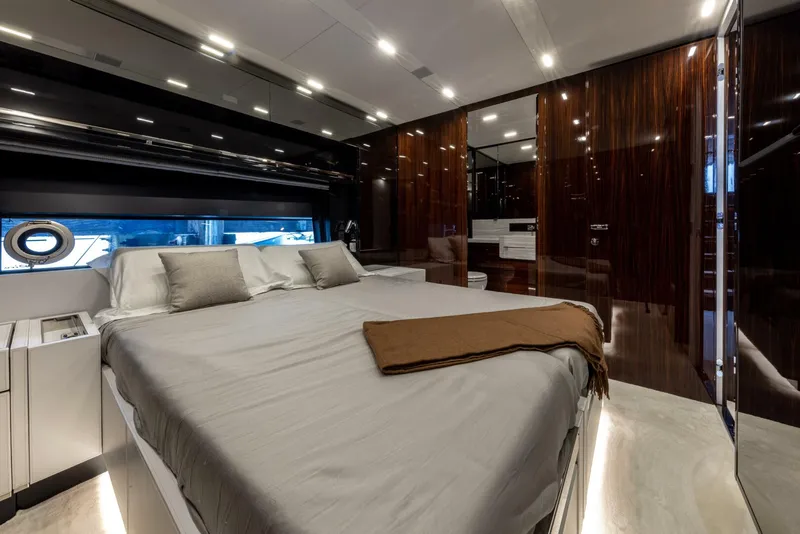 Slide: The Image of Riva Folgore 2021 - 5490612