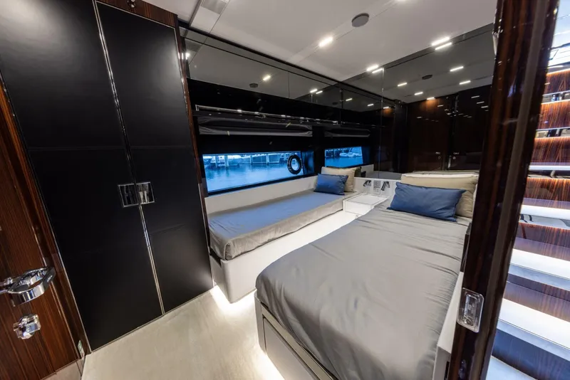 Slide: The Image of Riva Folgore 2021 - 5490615