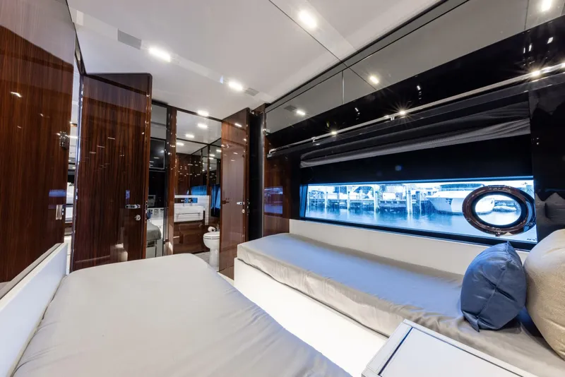 Slide: The Image of Riva Folgore 2021 - 5490617