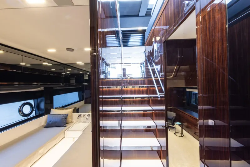 Slide: The Image of Riva Folgore 2021 - 5490618