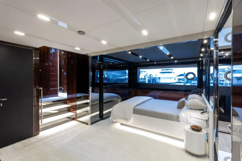 Slide: The Image of Riva Folgore 2021 - 5490608